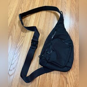 Vera Bradley black sling